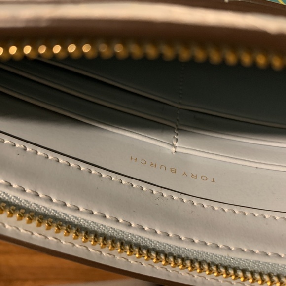Tory Burch Cute clutch wallet -USED- - Picture 6 of 8